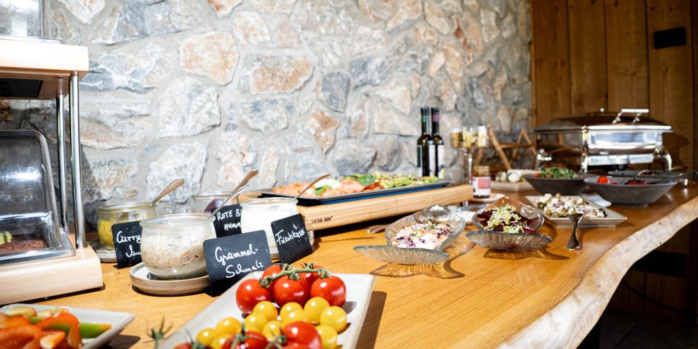 frühstücksbuffet-puitalm-18